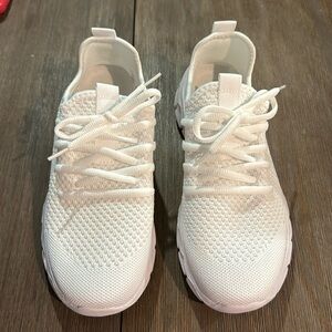 NWOT sneakers